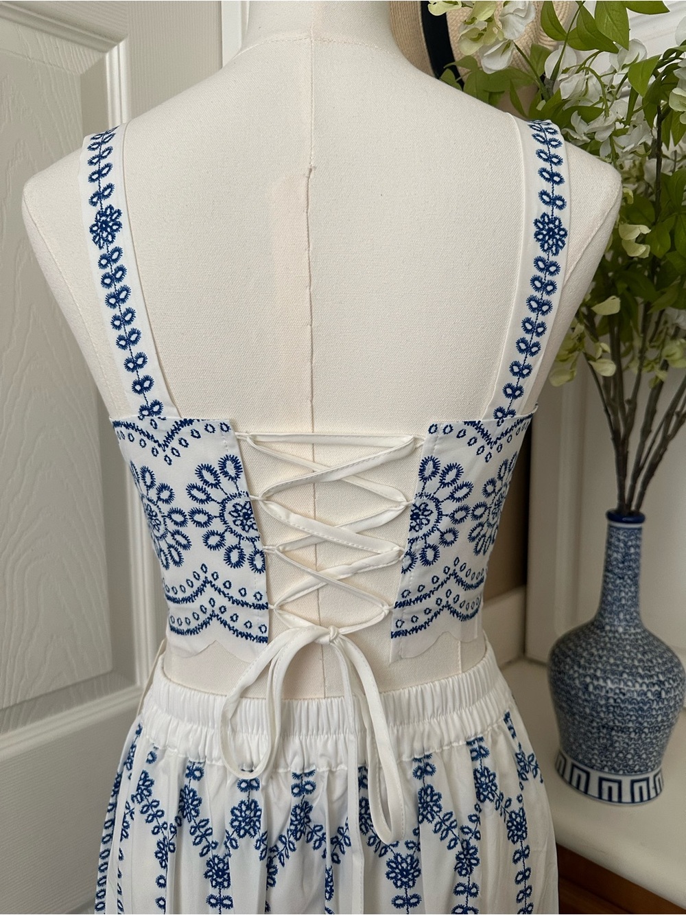 Commense - Printed Sleeveless Tie Back Skirt Set - Picture 6 of 10